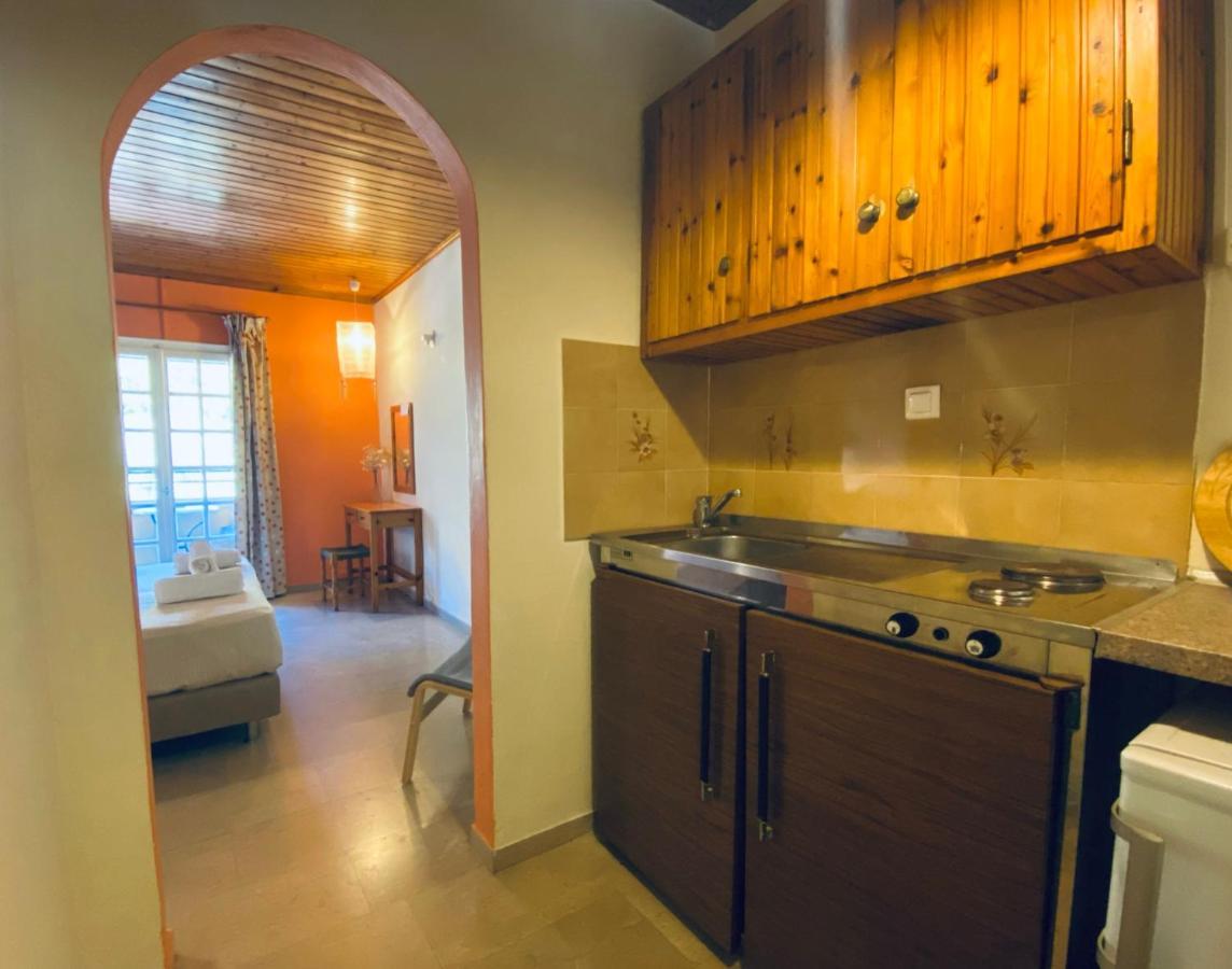 Afrodite's Loft & Daire Paleokastritsa